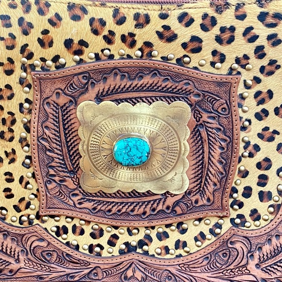 Leopard Hair on Cowhide Concho Purse - Picture 3 of 5